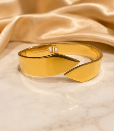 Golden Spark Sleek Crossover Bangle